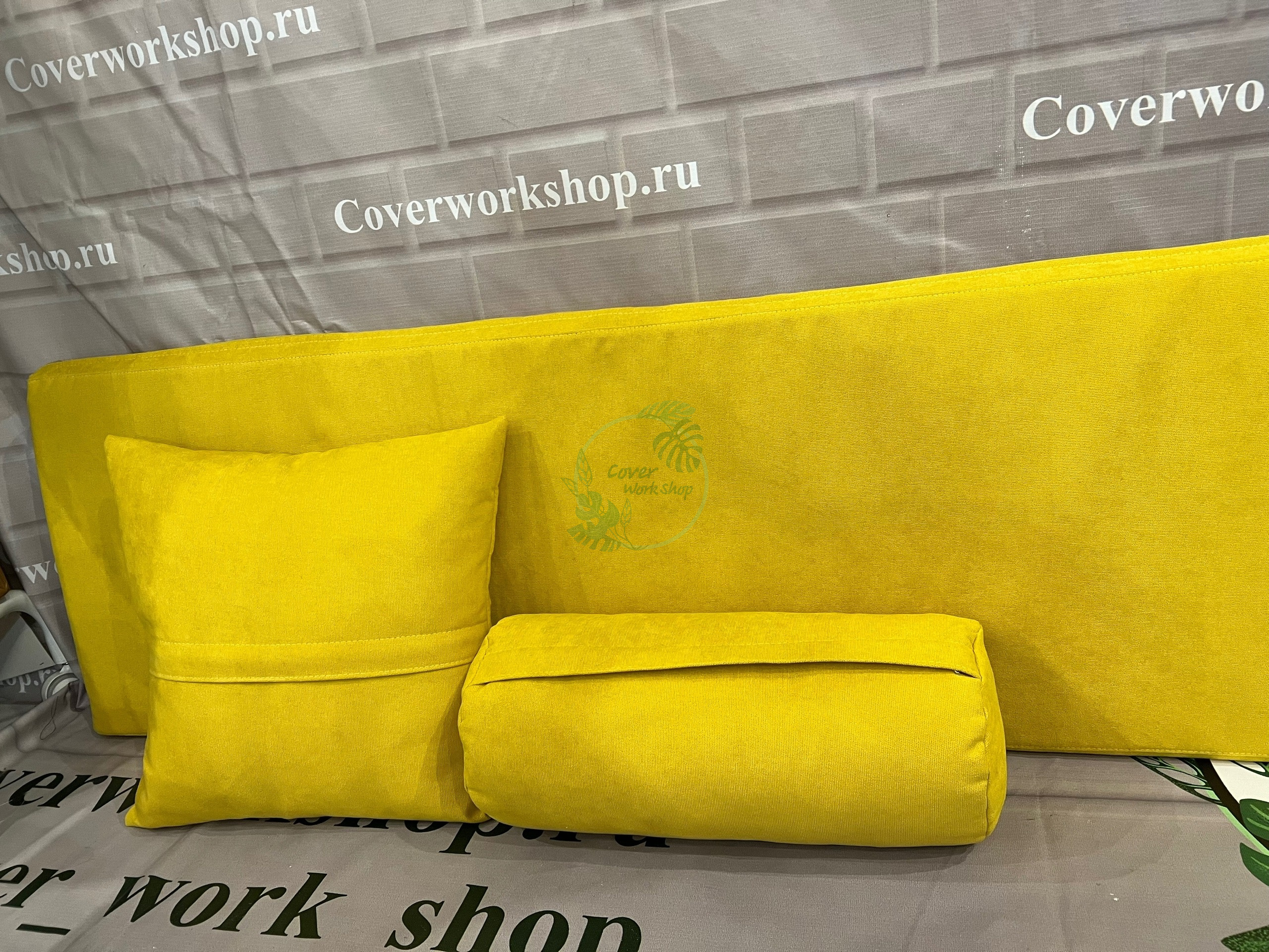 Матрас желтый  и подушки