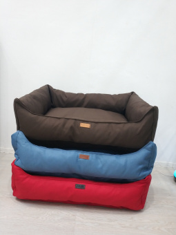 Лежанка  для животных красная 